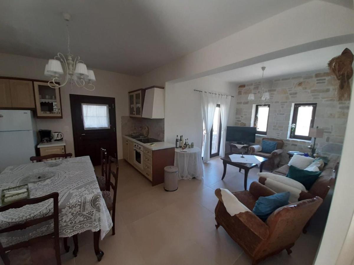 Kritamos Villa & Apartments Камиларион Екстериор снимка