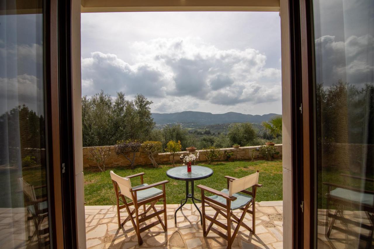 Kritamos Villa & Apartments Камиларион Екстериор снимка