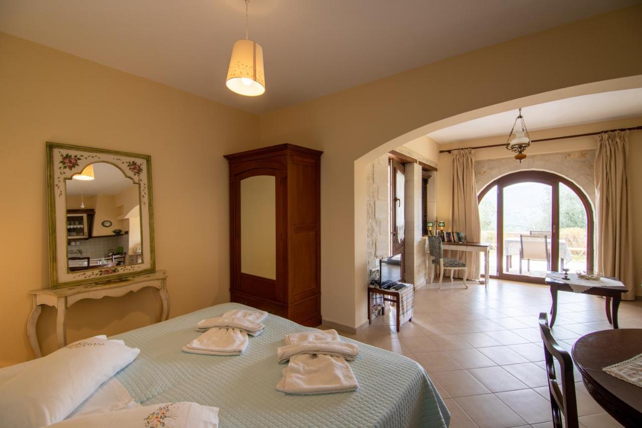 Kritamos Villa & Apartments Камиларион Екстериор снимка
