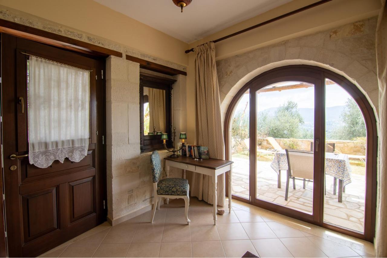 Kritamos Villa & Apartments Камиларион Екстериор снимка