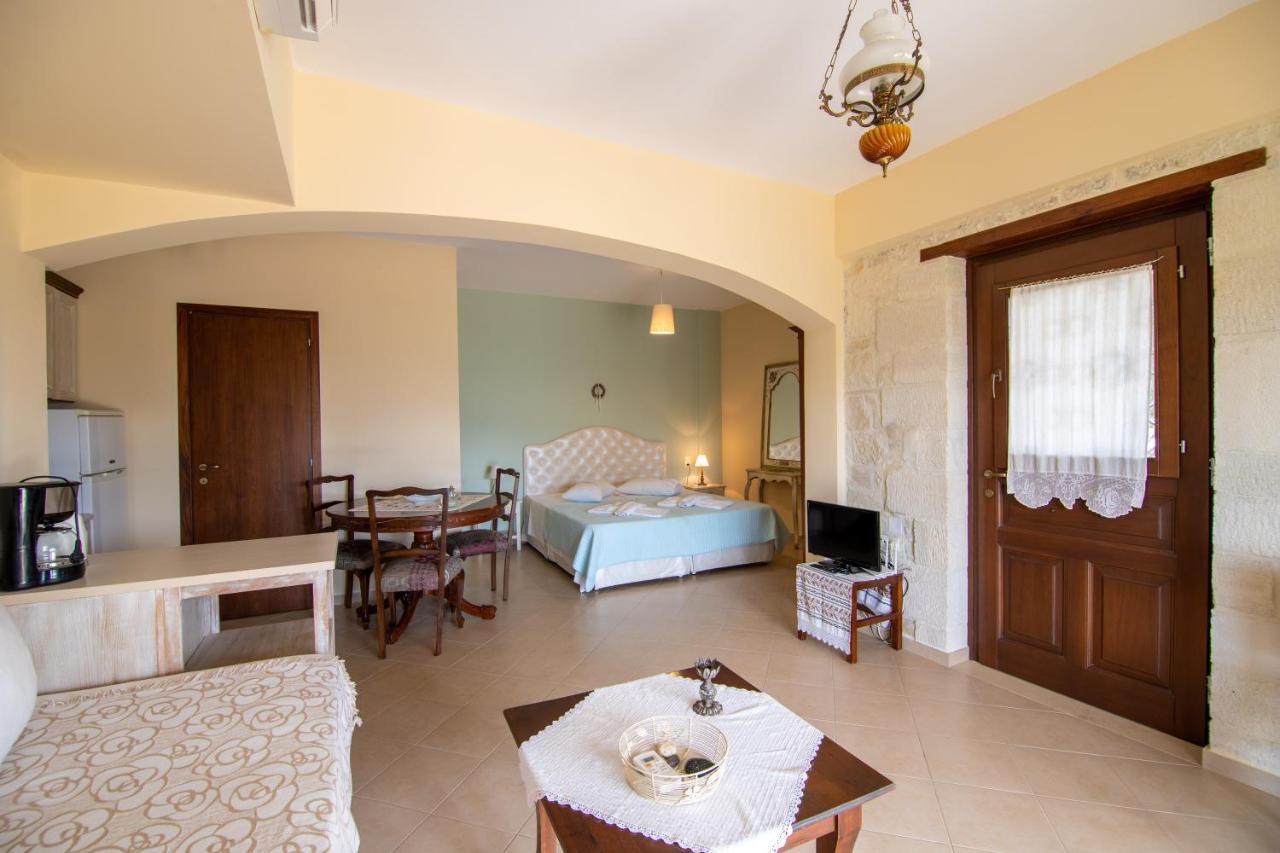 Kritamos Villa & Apartments Камиларион Екстериор снимка