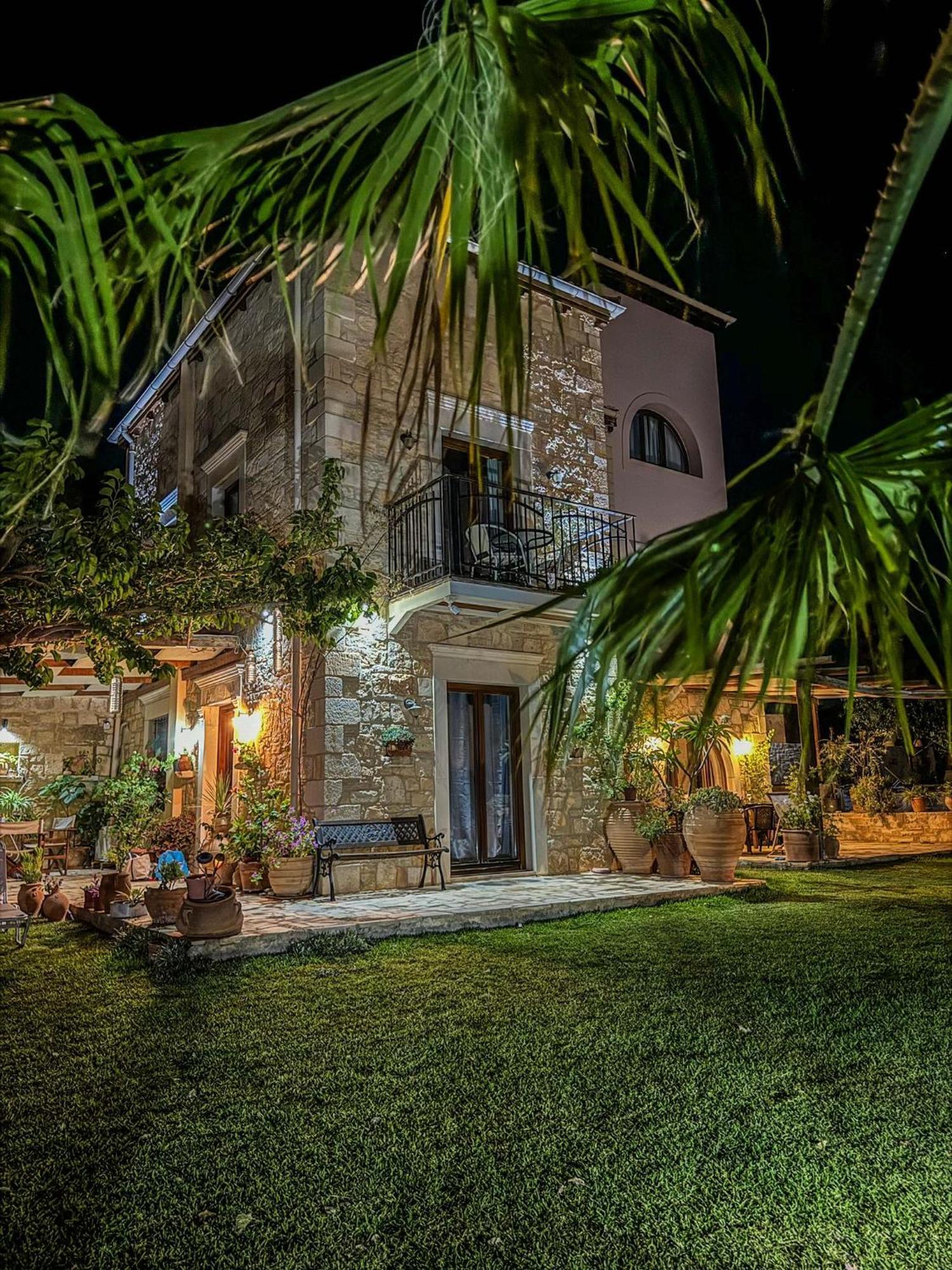 Kritamos Villa & Apartments Камиларион Екстериор снимка